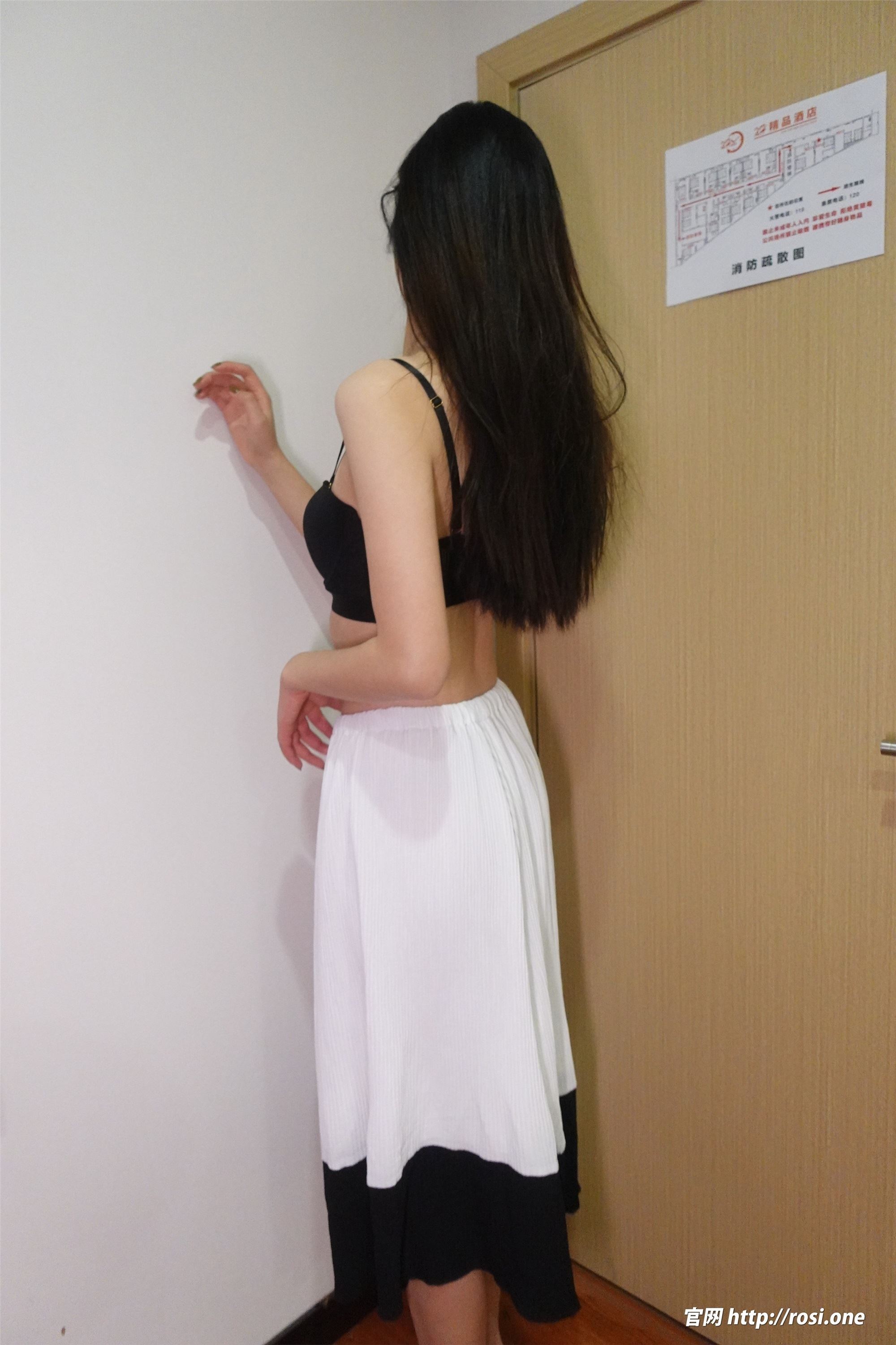 ROSI写真 2022.01.28 NO.3707